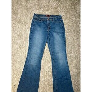 Jones Wear Jeans Women's Medium Wash Blue Bootcut Stretch 5-Pocket Jeans 10
